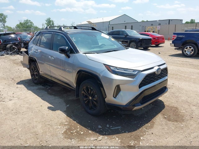 Salvage Toyota RAV4 Image