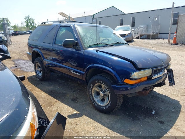 Salvage Chevrolet Blazer Image