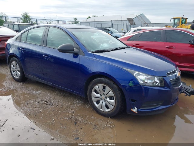 Salvage Chevrolet Cruze Image