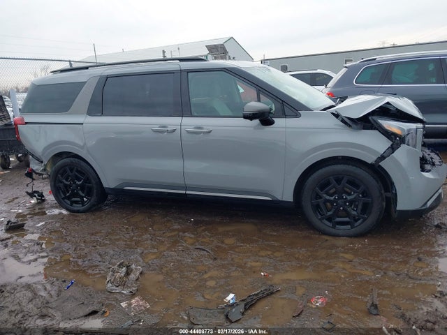 Kia Carnival Sx