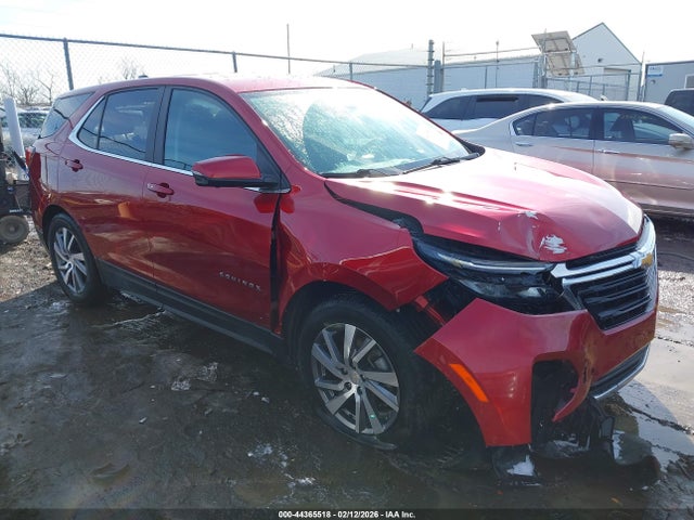 Salvage Chevrolet Equinox Image