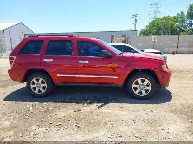 Jeep Grand Cherokee Laredo