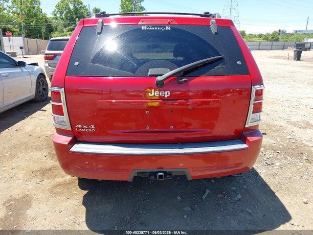 Jeep Grand Cherokee Laredo
