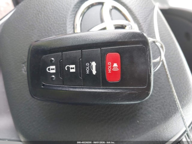Toyota Camry Xle Hybrid