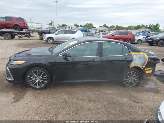 Toyota Camry Xle Hybrid