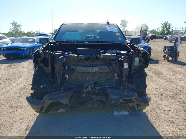Chevrolet Silverado 1500 4wd  Short Bed Rst
