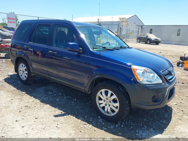 Salvage Honda CR-V Image
