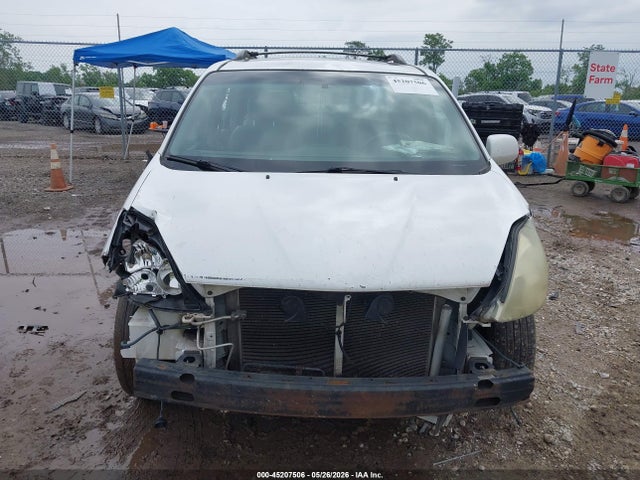 Toyota Sienna Xle
