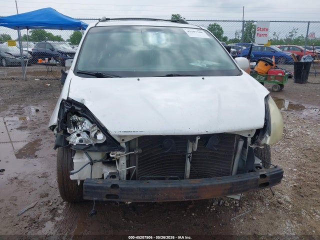 Toyota Sienna Xle