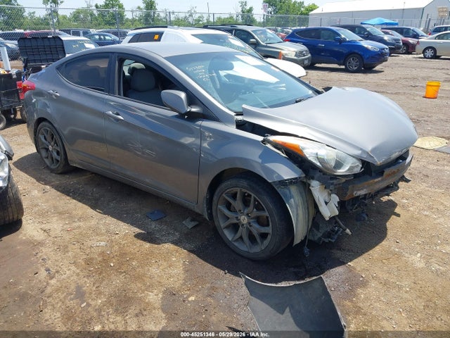 Salvage Hyundai ELANTRA Image