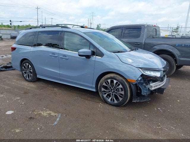 Salvage Honda Odyssey Image