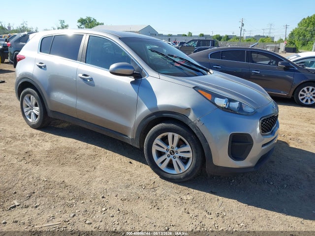Salvage Kia Sportage Image