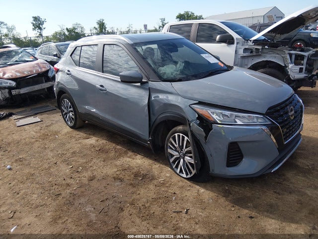 Salvage Nissan Kicks Image