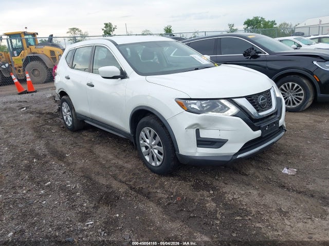 Salvage Nissan Rogue Image