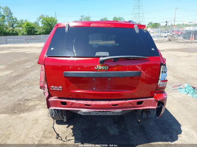Jeep Grand Cherokee Laredo