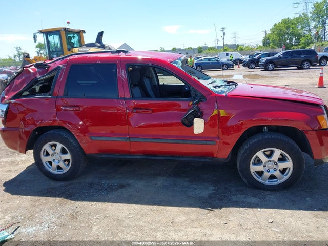 Jeep Grand Cherokee Laredo