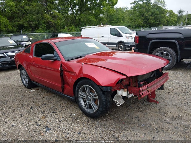 Salvage Ford Mustang Image