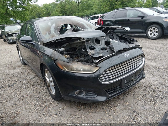 Salvage Ford Fusion Image