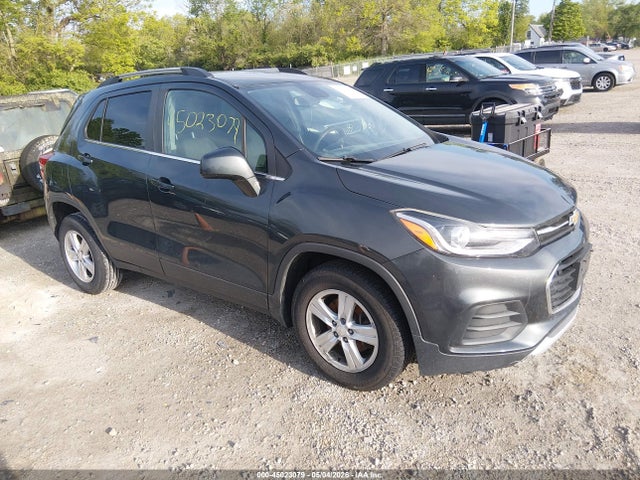 Salvage Chevrolet Trax Image