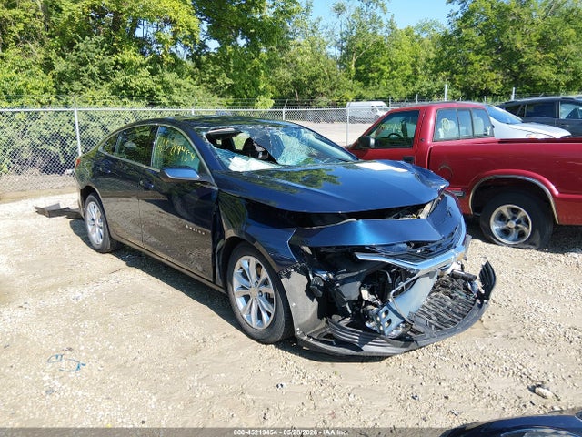 Salvage Chevrolet Malibu Image