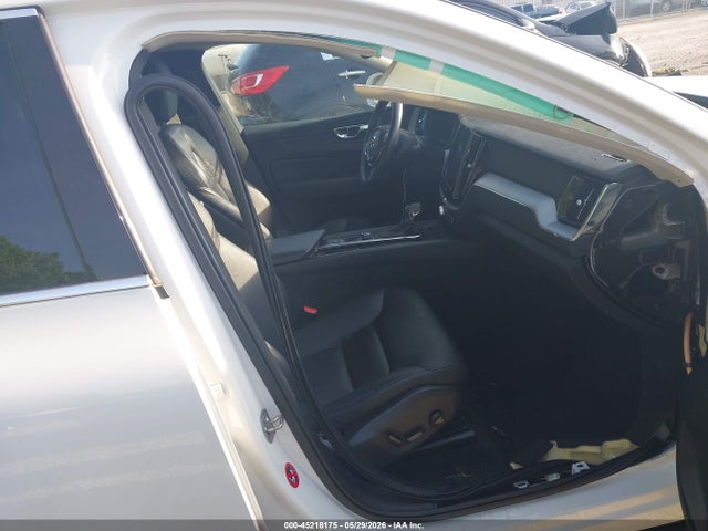 Volvo XC60 T5 Momentum