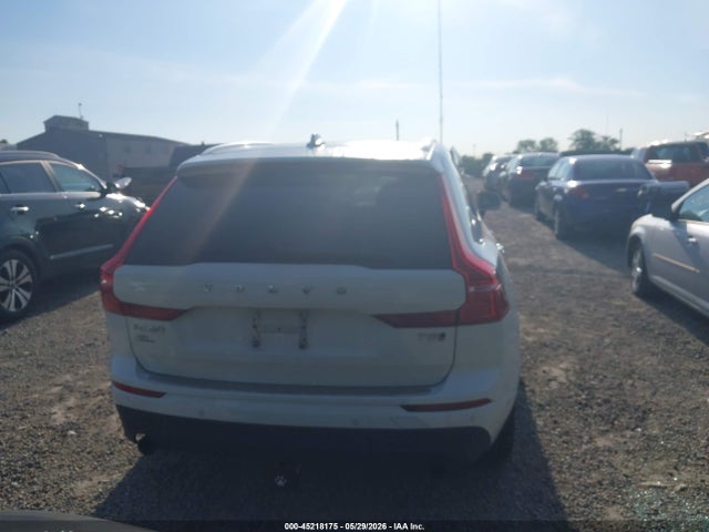Volvo XC60 T5 Momentum