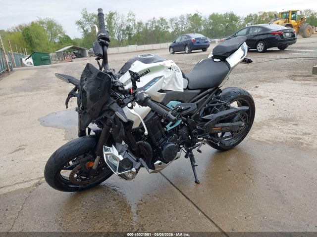 Kawasaki Zr900 S
