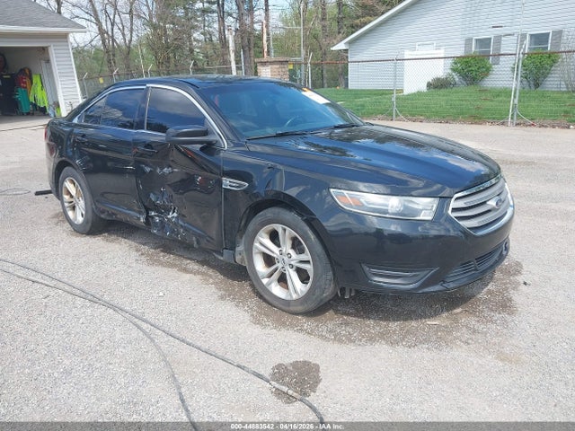 Salvage Ford Taurus Image
