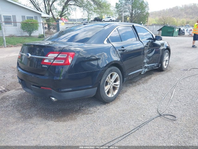Ford Taurus Sel