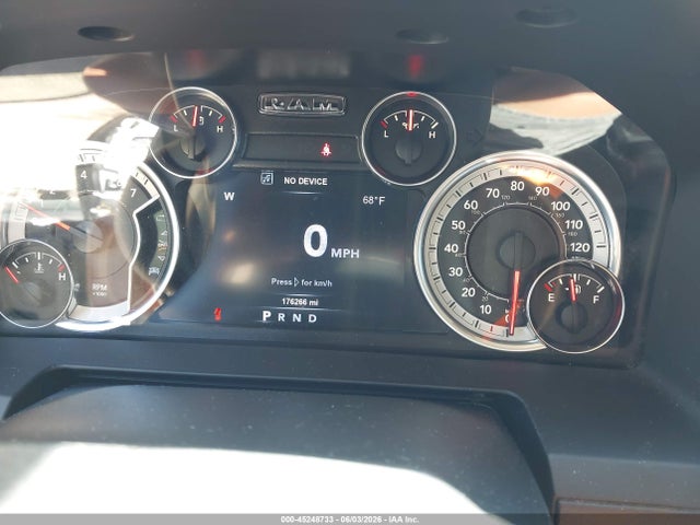 Ram 1500 Night  4x4 5'7 Box