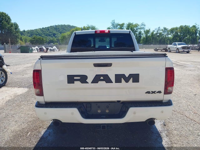 Ram 1500 Night  4x4 5'7 Box