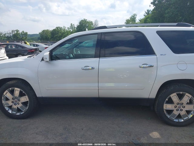 GMC Acadia