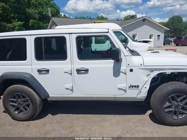 Jeep Wrangler 4-door Summit 4x4