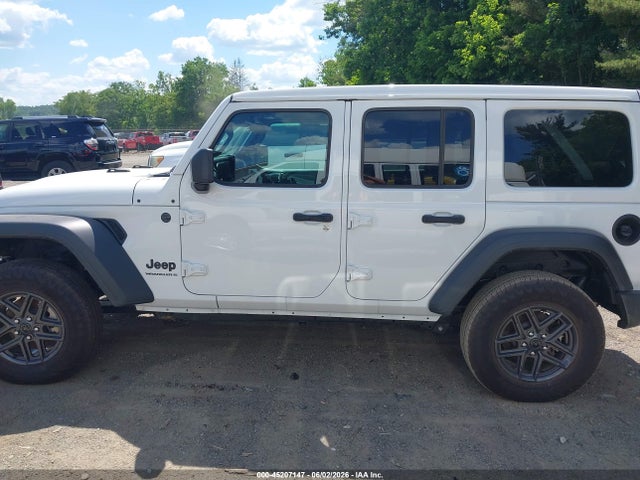 Jeep Wrangler 4-door Summit 4x4