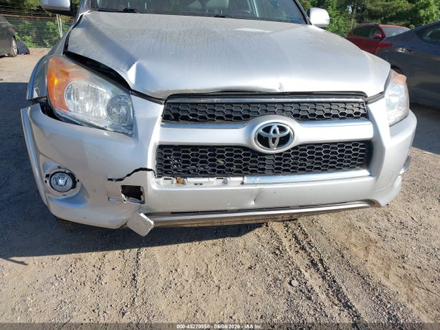 Toyota RAV4 Limited