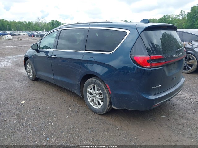 Chrysler Pacifica Touring L