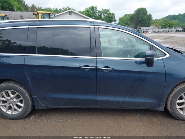 Chrysler Pacifica Touring L