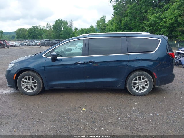 Chrysler Pacifica Touring L