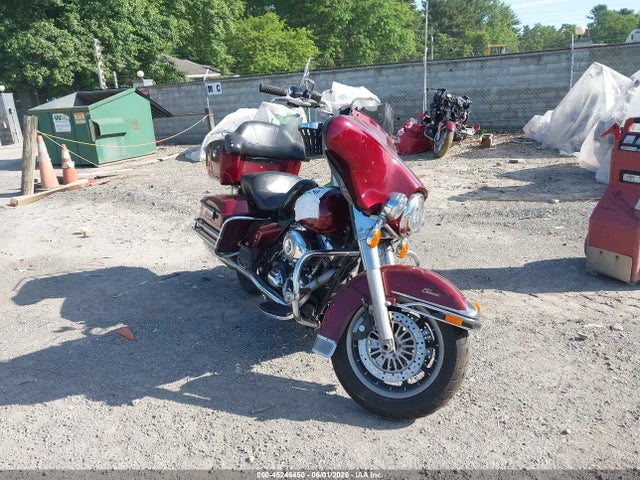 Salvage Harley-Davidson Flht Image