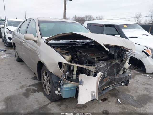Toyota Camry Le V6
