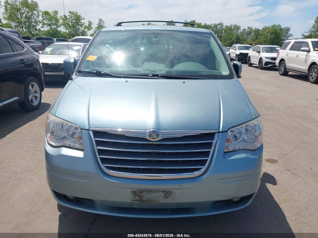 Chrysler Town & Country Touring