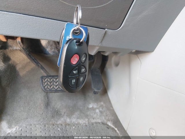Toyota Sienna Xle V6 8 Passenger