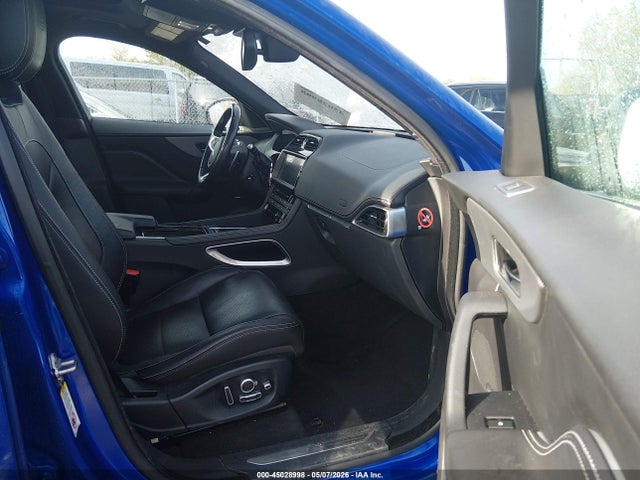 Jaguar F-PACE S