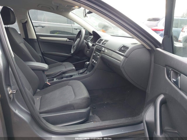 Volkswagen Passat 2.5l S