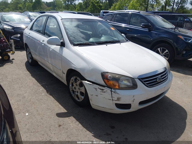 Salvage Kia Spectra Image