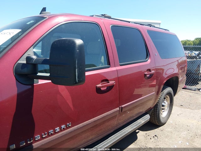 Chevrolet Suburban 2500 Lt