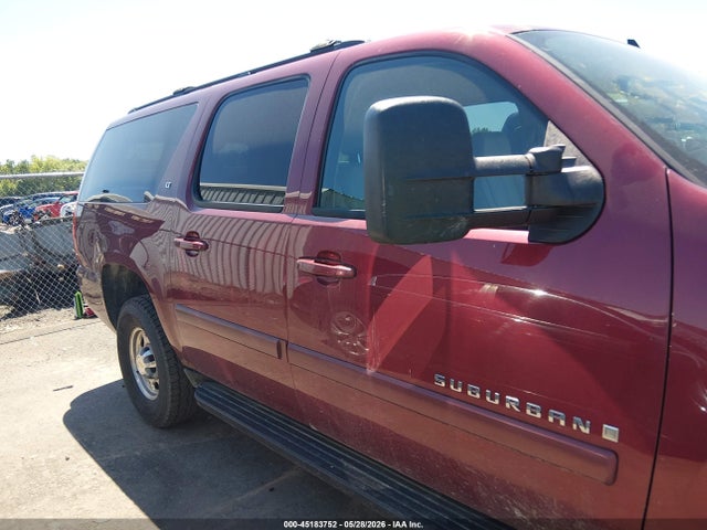 Chevrolet Suburban 2500 Lt