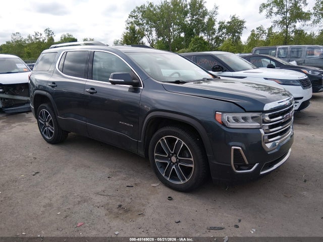 Salvage GMC Acadia Image