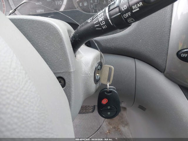 Toyota Sienna Ce