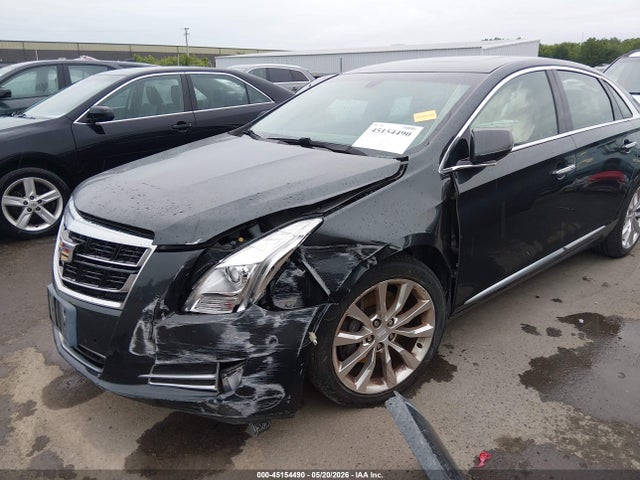 Cadillac XTS Luxury Collection